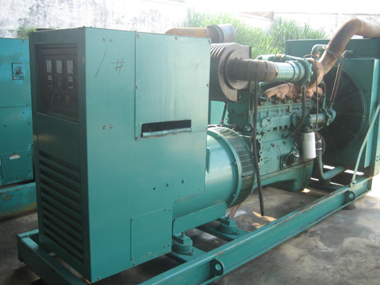 玉屏租赁发电机- 发电机碳刷磨损的原因是什么